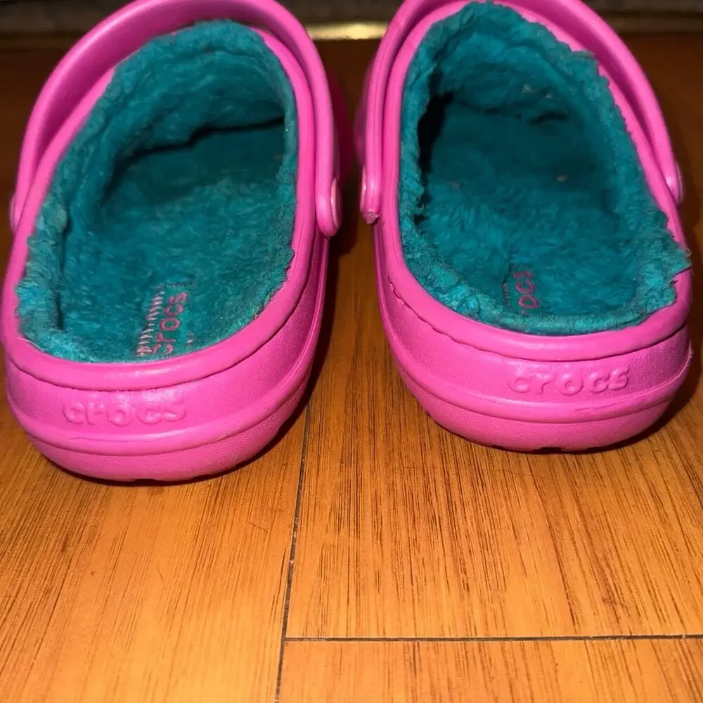 Crocs Classic Lined Clogs Kids J1 Pink Teal Fuzzy Lined Slip On Shoes